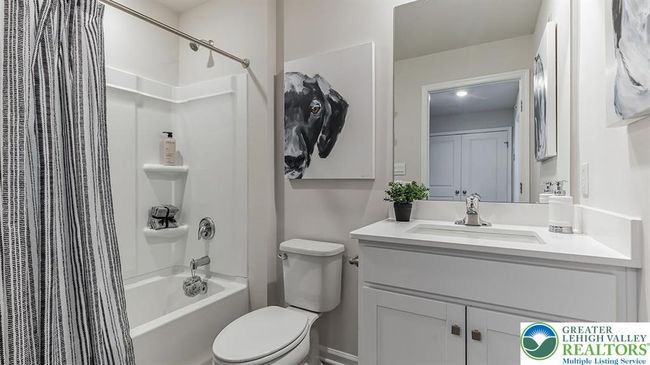 1203 Susan Cir, Townhouse with 3 bedrooms, 3 bathrooms and null parking in Breinigsville PA | Image 20