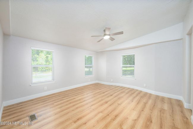 101 Tall Pine Trl, House other with 3 bedrooms, 2 bathrooms and null parking in SATSUMA FL | Image 14