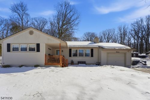 15 Tinc Rd, Flanders, NJ, 07836-9628 | Card Image