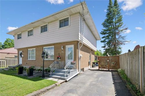 73 Henry St, Cambridge, ON, N1R3W5 | Card Image