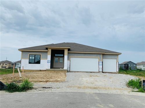 1606 Nw 106th Ter, Kansas City, MO, 64155-1656 | Card Image