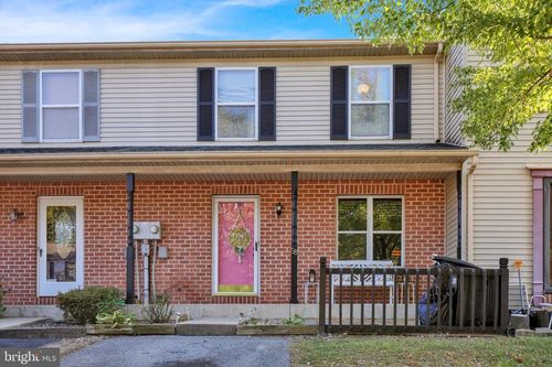 58 Tiffany Ln, Lebanon, PA, 17046-3816 | Card Image