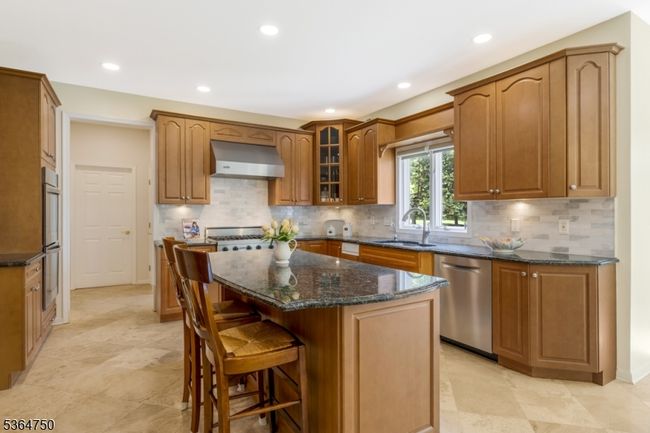 33 Briarwood Dr E, House other with 4 bedrooms, 3 bathrooms and null parking in Warren NJ | Image 14