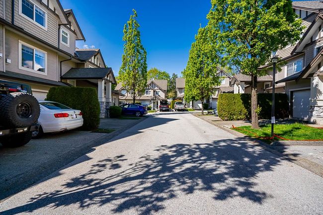 82 - 18221 68 Th Avenue, Townhouse with 4 bedrooms, 3 bathrooms and 4 parking in Surrey BC | Image 4