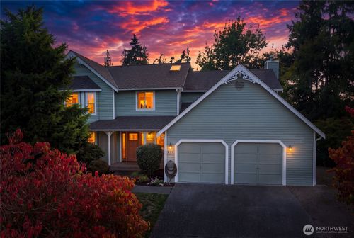 833 15th Ct, Mukilteo, WA, 98275-2259 | Card Image