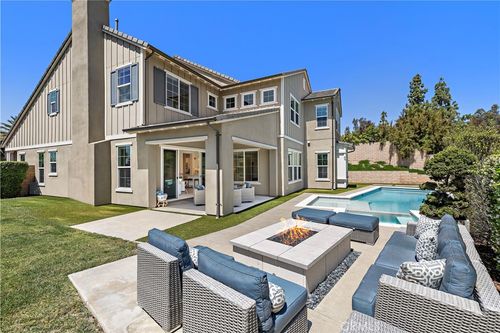 2491 N La Colina Ct, Orange, CA, 92867-1923 | Card Image