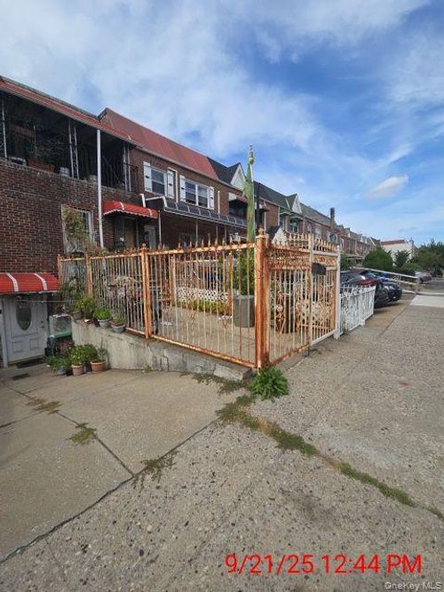 5068 43rd St, Woodside, NY, 11377-7346 | Card Image
