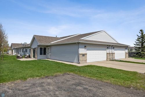 3616 7th St S, Moorhead, MN, 56560-5547 | Card Image
