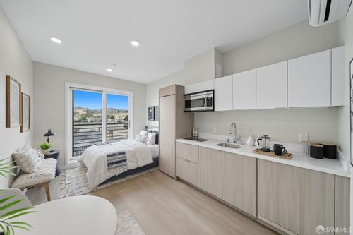 602-811 Valencia St, San Francisco, CA, 94110-1736 | Card Image