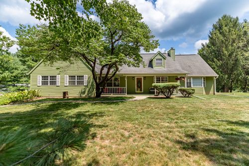 727 N 200 E, Valparaiso, IN, 46383-8915 | Card Image