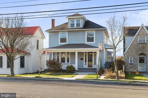 279 E Main St, FROSTBURG, MD, 21532-1917 | Card Image