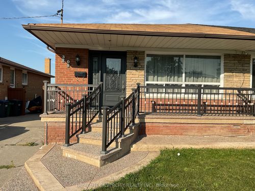 3708 Woodruff Cres, Mississauga, ON, L4T1T9 | Card Image