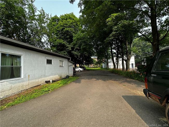 2 - 374 N Colony St, Home with 3 bedrooms, 1 bathrooms and 2 parking in Wallingford CT | Image 16