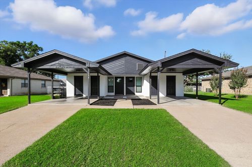 132 Meador Ln, Burleson, TX, 76028-5740 | Card Image
