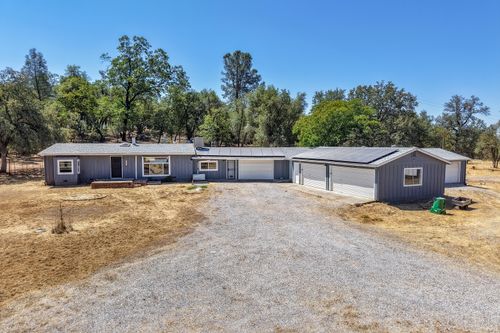 13613 Jaybird Way, Redding, CA, 96003-7012 | Card Image