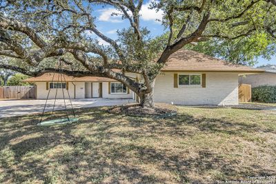 605 Winfield Blvd, House other with 5 bedrooms, 3 bathrooms and null parking in Windcrest TX | Image 2