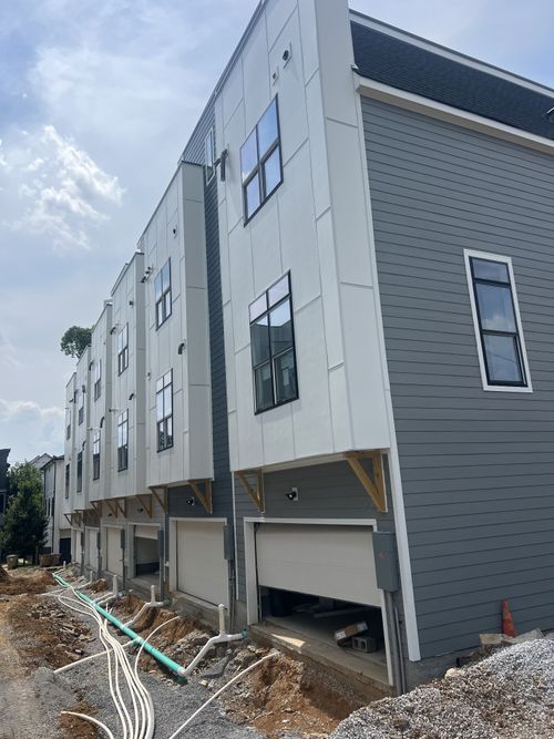 d-110 Myrtle St, Nashville, TN, 37206 | Card Image