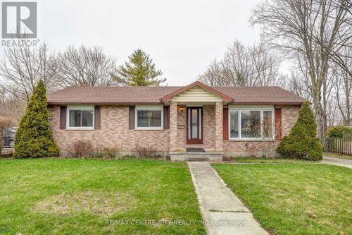 365 Talbot St E, Aylmer, ON, N5H1J1 | Card Image