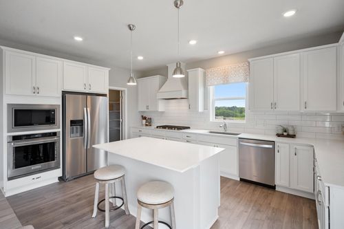 1647 Zumbro Avenue, Shakopee, MN, 55379 | Card Image