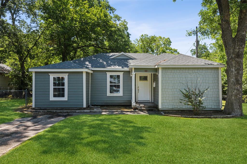 Pecan Dr, Greenville, TX 75401