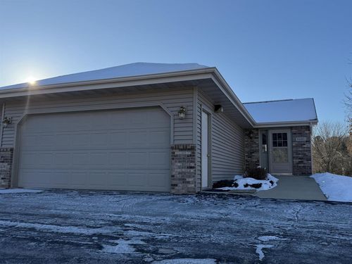 unit-1-N4140 Pine St, Brodhead, WI, 53520-8615 | Card Image