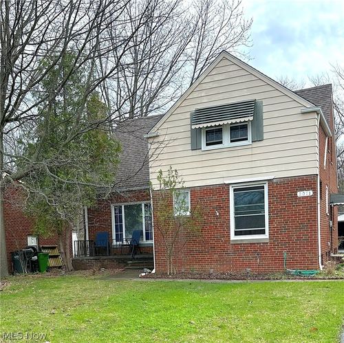 2071 Wrenford Rd, South Euclid, OH, 44121-3150 | Card Image