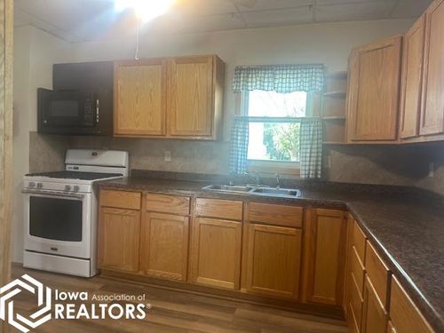 218 Center St E, Britt, IA, 50423-1855 | Card Image