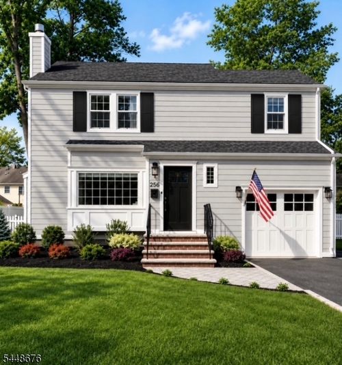 256 Woodland Ave, Summit, NJ, 07901-1437 | Card Image