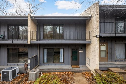 11450 Minnetonka Mills Rd, Minnetonka, MN, 55305-5153 | Card Image