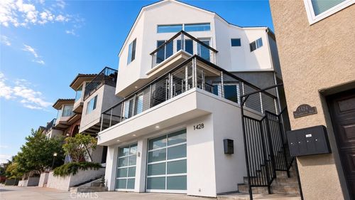 1428 Manhattan Ave, Hermosa Beach, CA, 90254-5112 | Card Image