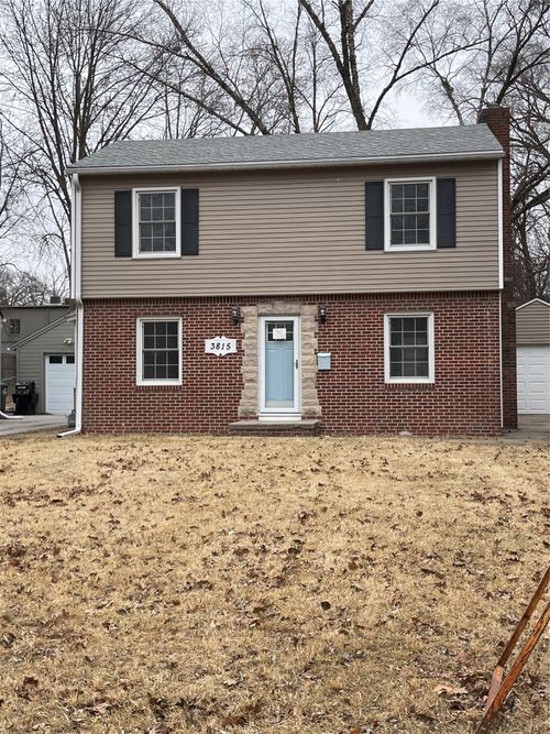 3815 Clinton Ave, Des Moines, IA, 50310-4136 | Card Image