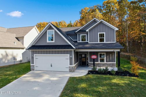 1805 Green Meadows Ln, Lenoir City, TN, 37771-8284 | Card Image