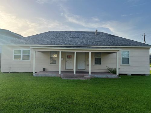 319-317 E B St, La Porte, TX, 77571-5408 | Card Image