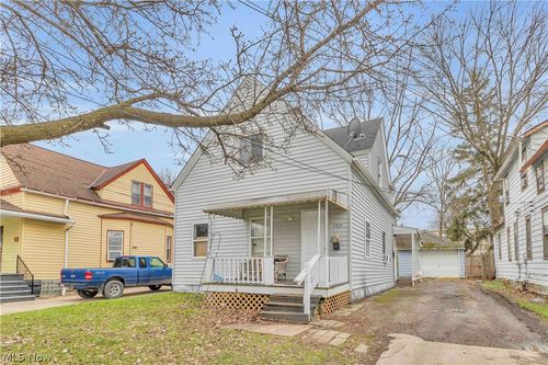 3305 Roanoke Ave, Cleveland, OH, 44109-4175 | Card Image