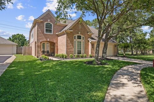 3101 Red Maple Dr, Friendswood, TX, 77546-7913 | Card Image