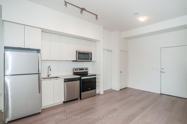 811 - 859 The Queensway, Condo with 2 bedrooms, 1 bathrooms and null parking in Etobicoke ON | Image 9