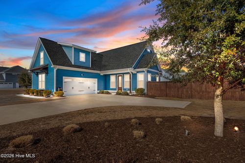 753 Crown Pointe Dr, Hampstead, NC, 28443-4060 | Card Image