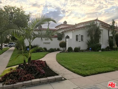 201 N Doheny Dr, Beverly Hills, CA, 90211 | Card Image