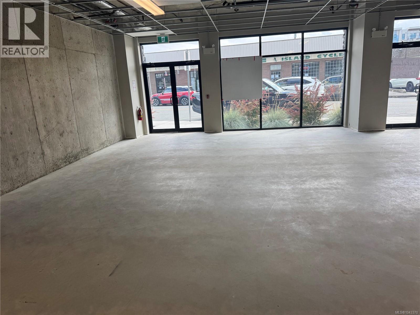 Commercial Lease in Parksville 5