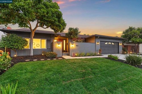 1566 Dianda Dr, Concord, CA, 94521 | Card Image