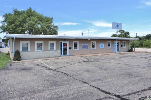 2630 Farm Bureau Rd, Manhattan, KS, 66502-3035 | Card Image