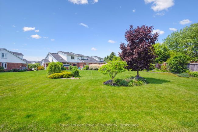 105 Riverwalk Pl, House attached with 2 bedrooms, 2 bathrooms and 3 parking in Rockwood ON | Image 29