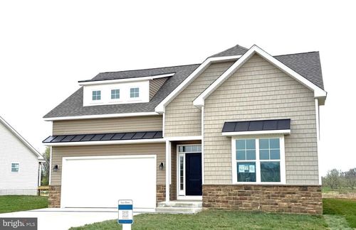 168 Santiago Cir, MARTINSBURG, WV, 25403-1841 | Card Image