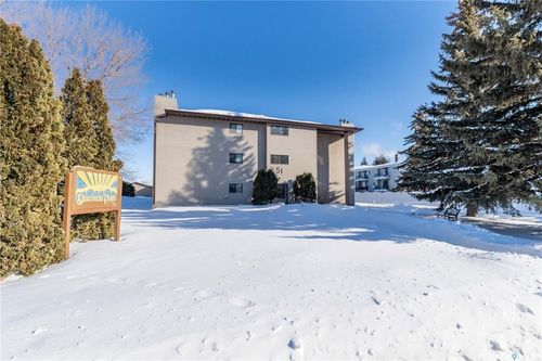 {{alt}} | Card Image