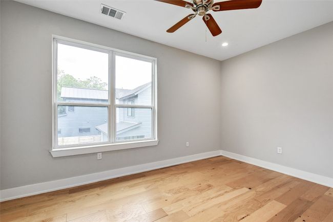 B - 4005 Clawson Rd, Condo with 3 bedrooms, 3 bathrooms and 4 parking in Austin TX | Image 21