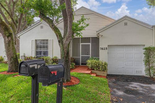 7625 Forest Green Ln, Boynton Beach, FL, 33436-8829 | Card Image