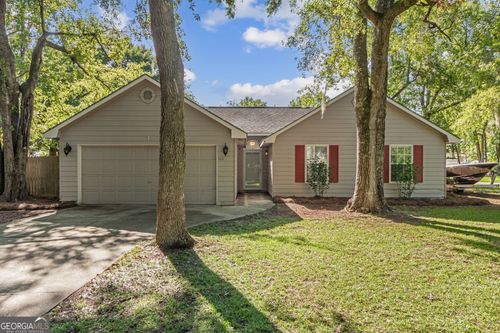 111 Lakeside Dr, Kingsland, GA, 31548-5619 | Card Image