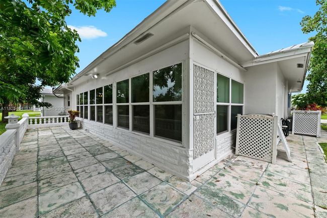 6905 Nw 73 Rd St, House other with 2 bedrooms, 2 bathrooms and null parking in Tamarac FL | Image 20