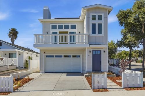 519 Emerald St, Redondo Beach, CA, 90277-3143 | Card Image