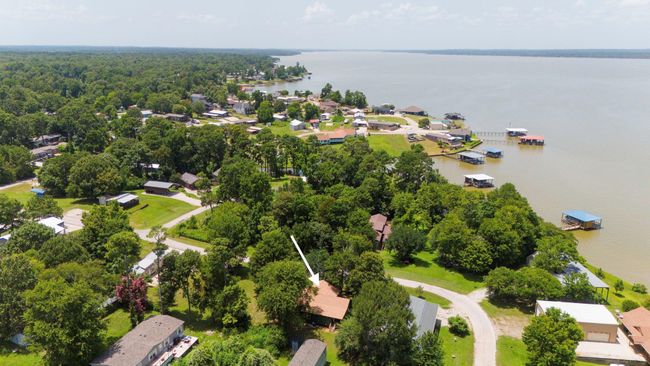 220 Tortuga Way, House other with 3 bedrooms, 2 bathrooms and null parking in Pointblank TX | Image 26